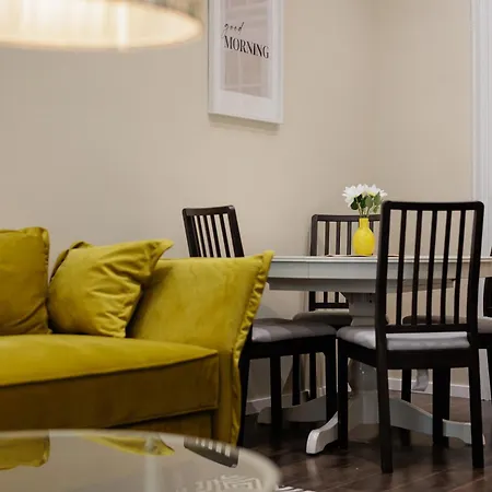 #bright And Charming 2br Family *