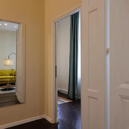 #bright And Charming 2br Family *
